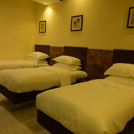 La Grande Suite Karaikal Bagian luar foto