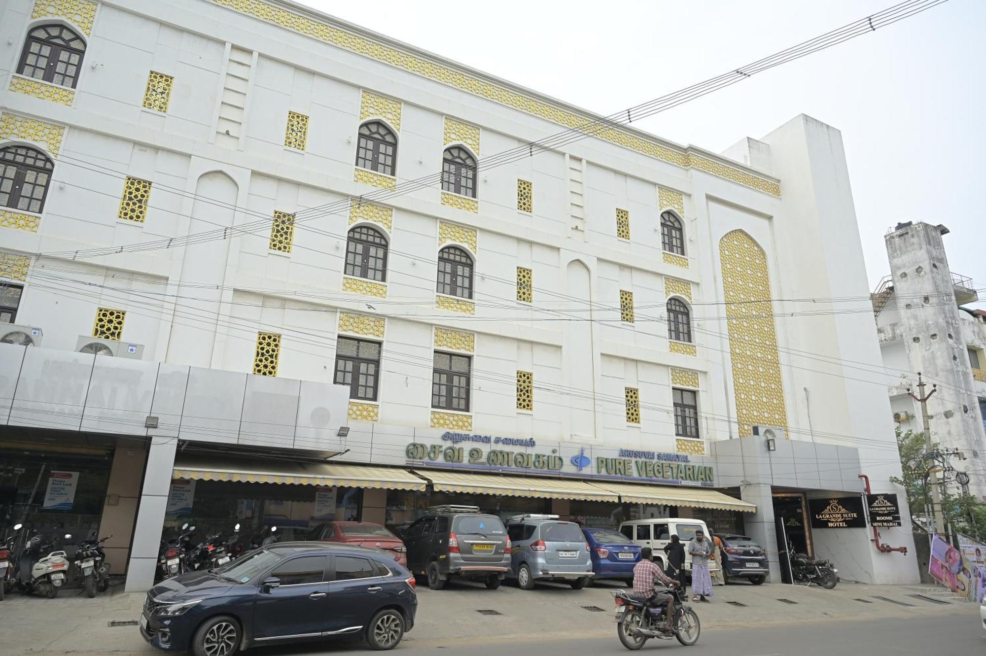 La Grande Suite Karaikal Bagian luar foto